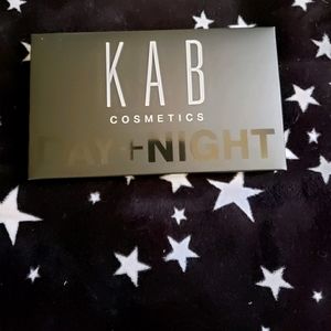New KAB Cosmetics eyeshadow pallet